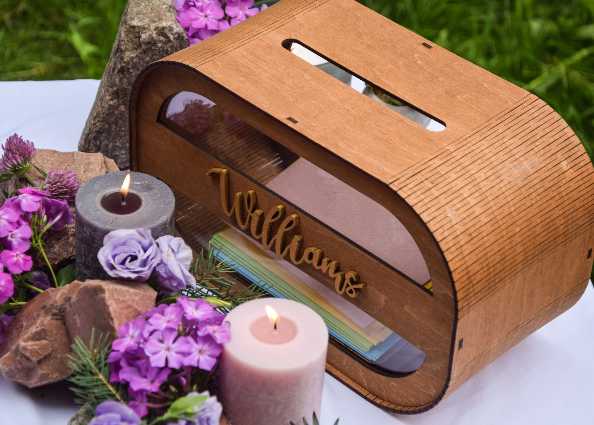 Personalisierte dekorative Holzbox, lasergraviertes Geschenk